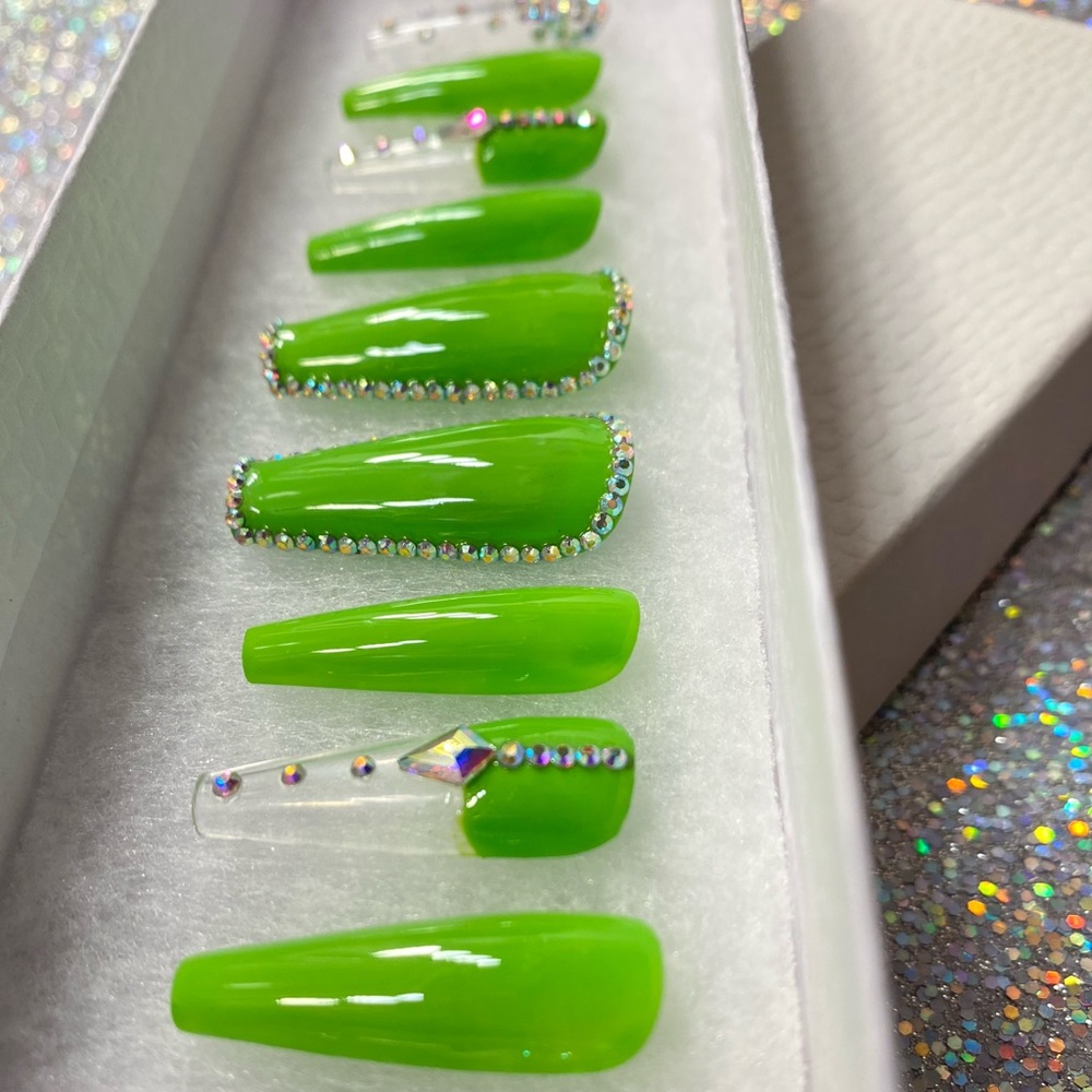 Fake nails